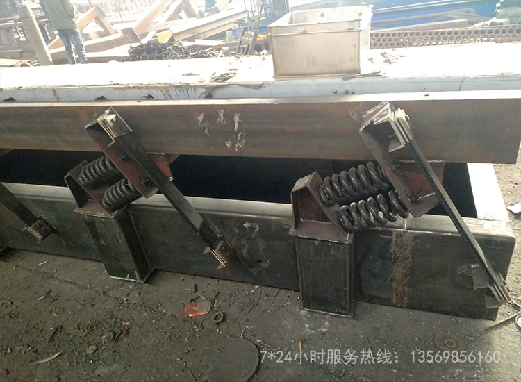 振動輸送機(jī)